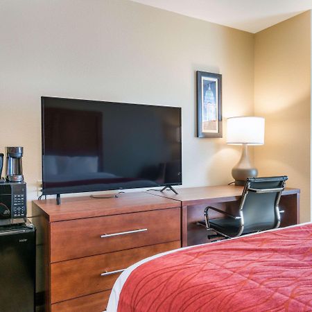 Comfort Inn & Suites Harrisburg - Hershey West Bagian luar foto