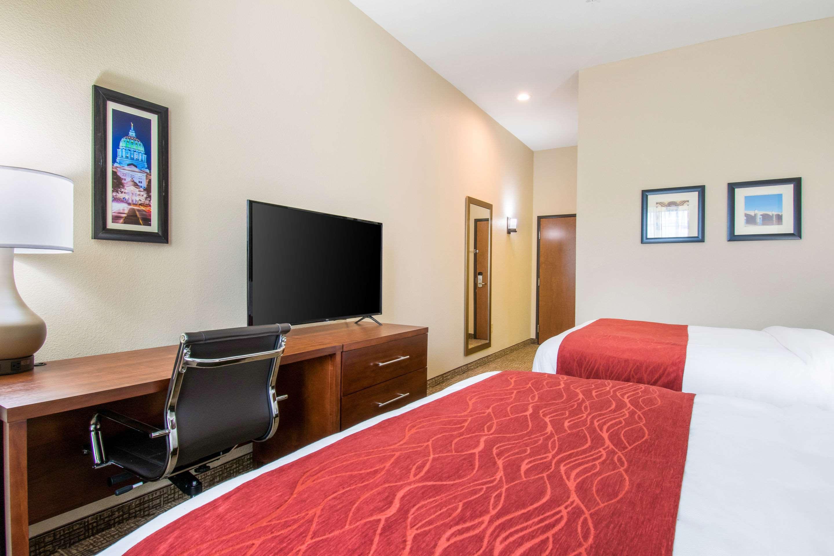 Comfort Inn & Suites Harrisburg - Hershey West Bagian luar foto
