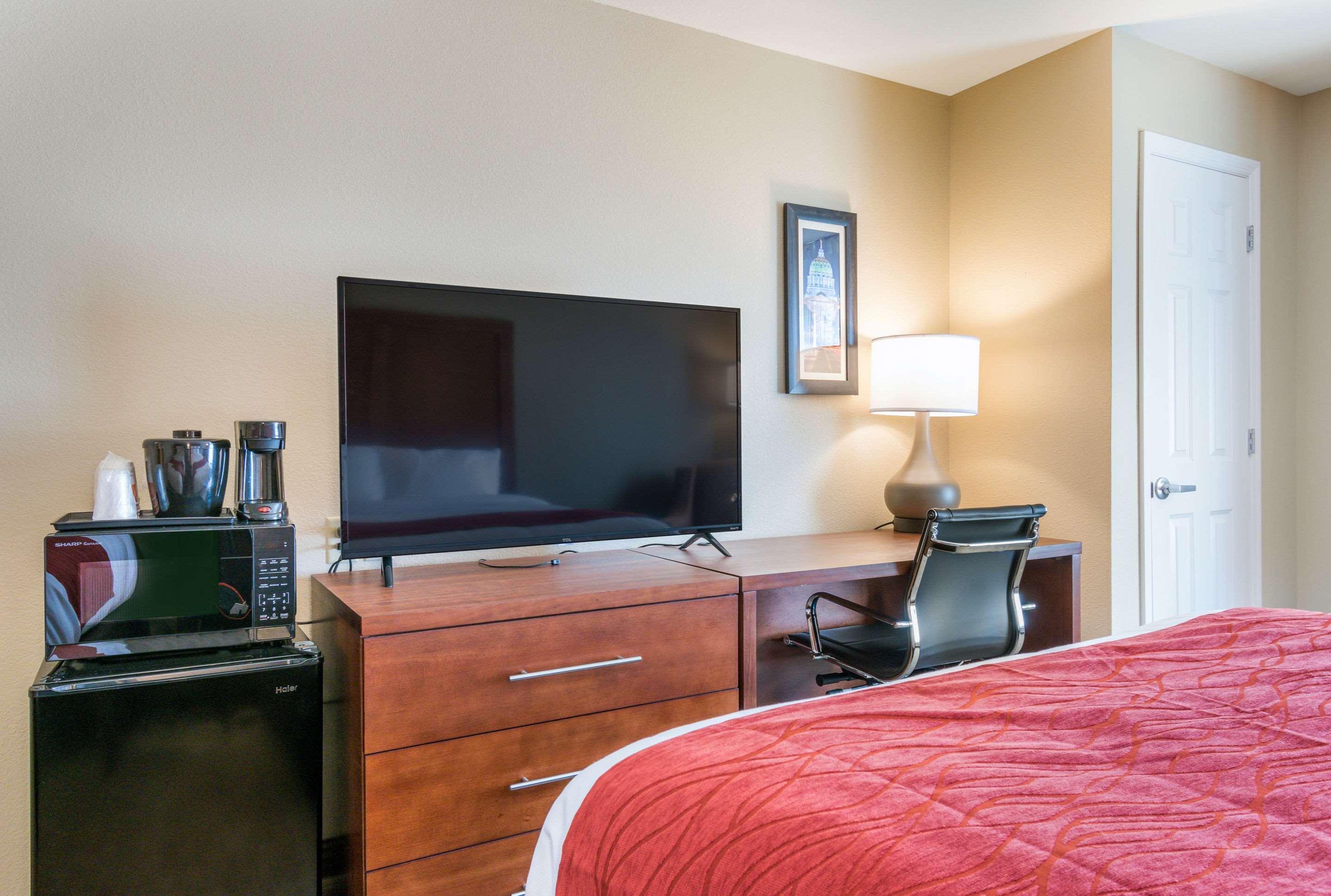 Comfort Inn & Suites Harrisburg - Hershey West Bagian luar foto