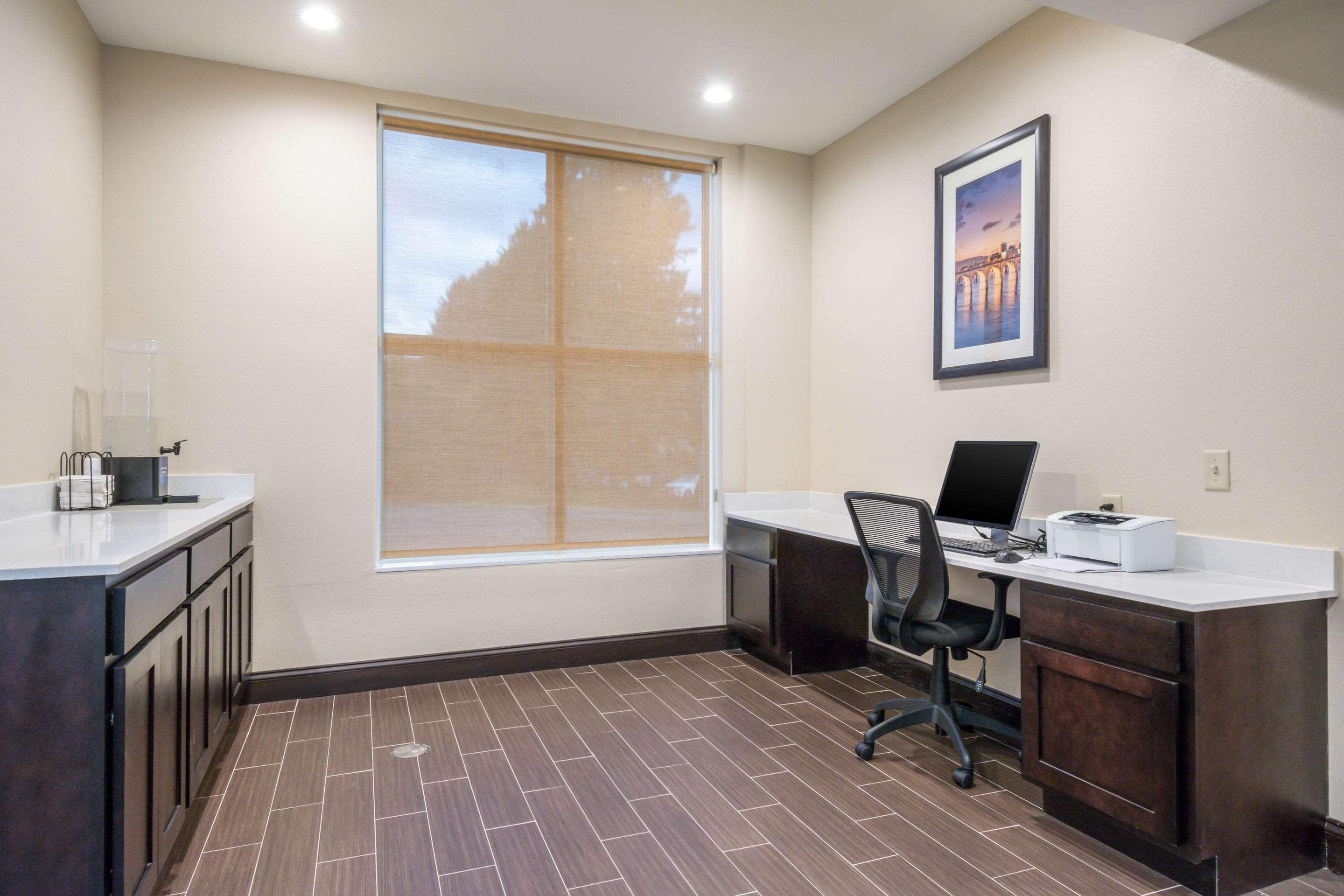 Comfort Inn & Suites Harrisburg - Hershey West Bagian luar foto