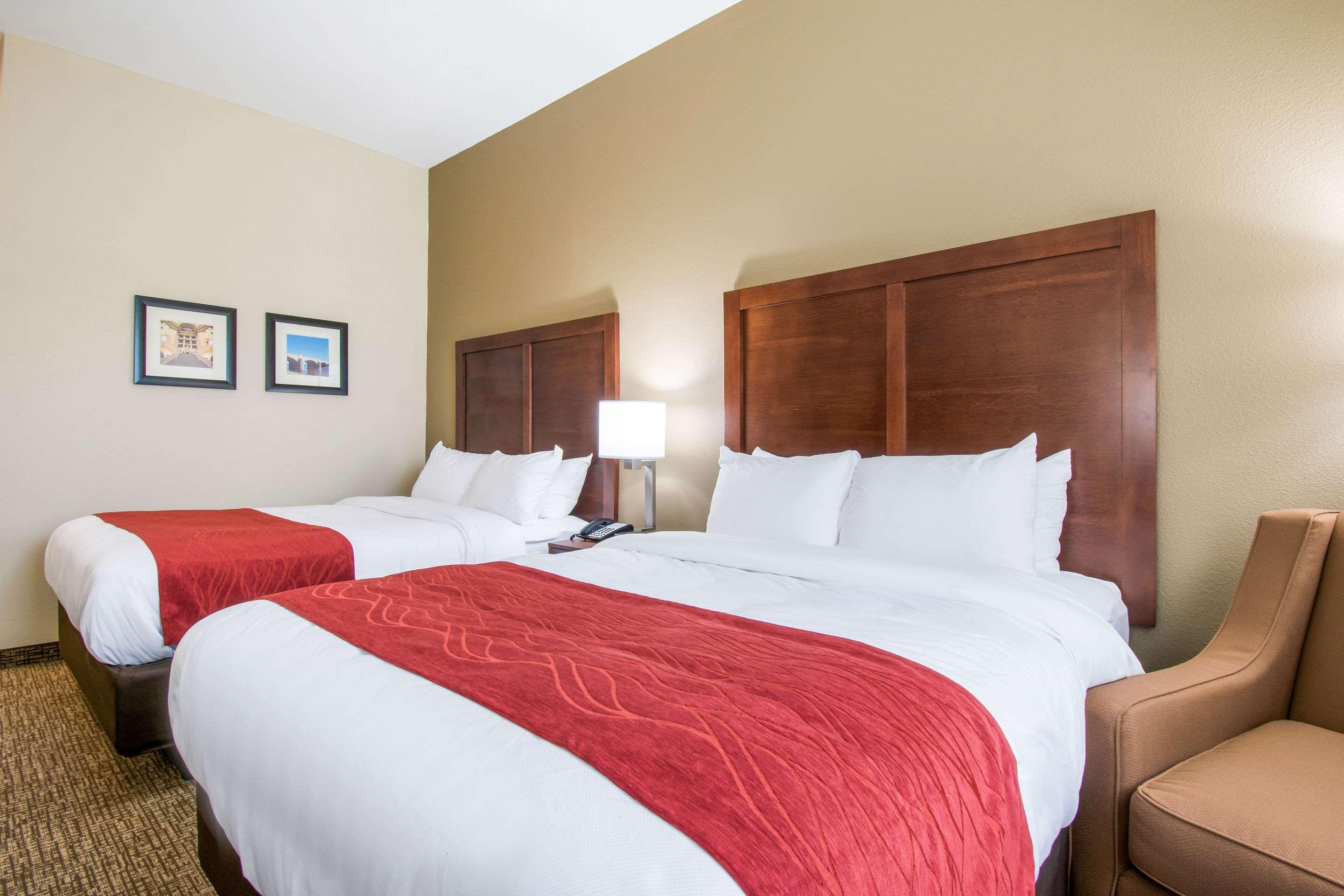 Comfort Inn & Suites Harrisburg - Hershey West Bagian luar foto